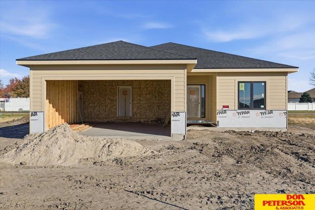 2940 Aurora Drive, Fremont, NE 68025