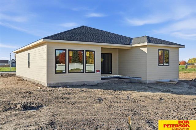 2940 Aurora Drive, Fremont, NE 68025