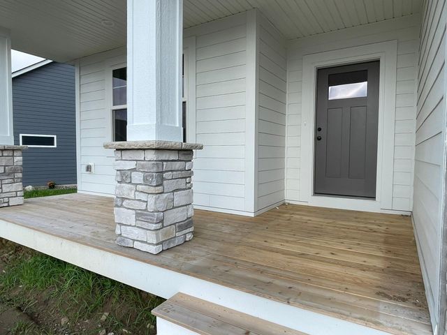 17939 Grantham Lane, Lakeville, MN 55044