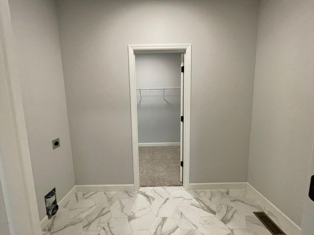 17939 Grantham Lane, Lakeville, MN 55044