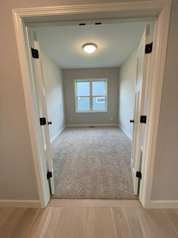 17939 Grantham Lane, Lakeville, MN 55044