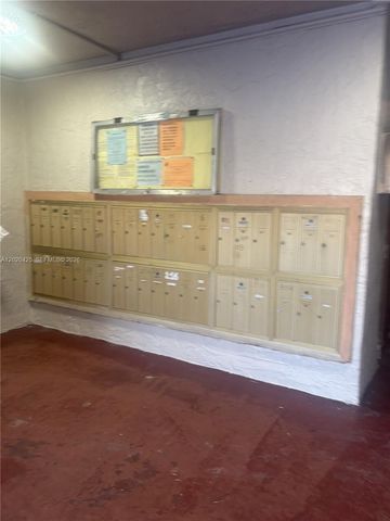 6620 W 2nd Ct 403, Hialeah, FL 33012