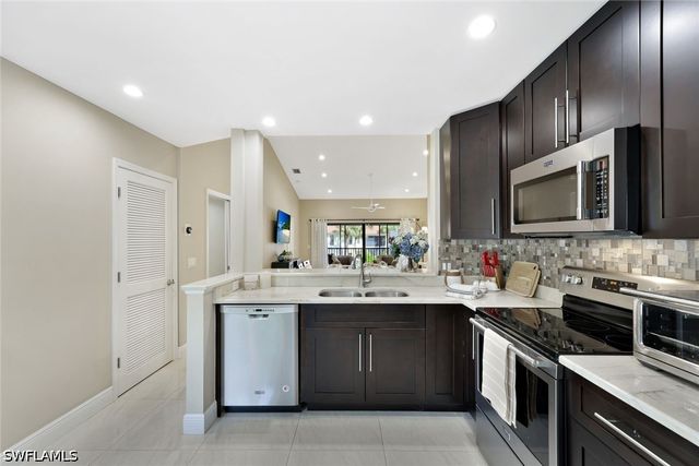 613 Serendipity DR 613, Naples, FL 34108