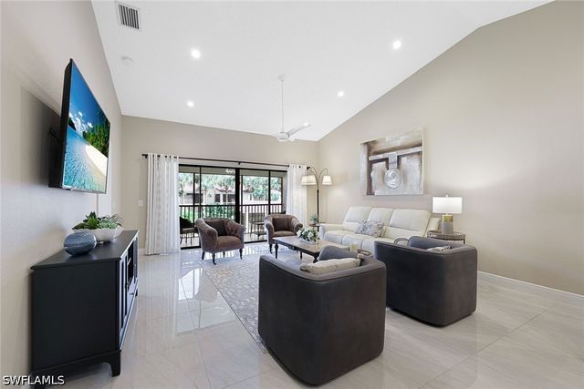 613 Serendipity DR 613, Naples, FL 34108