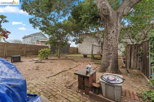 1817 Everett, Alameda, CA 94501