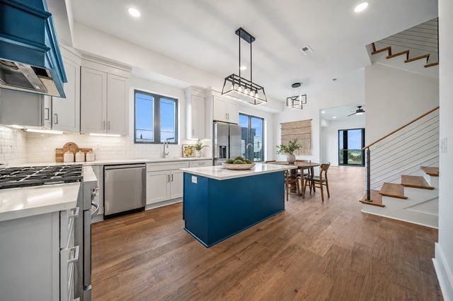 6011 Hill Cir, Nashville, TN 37209