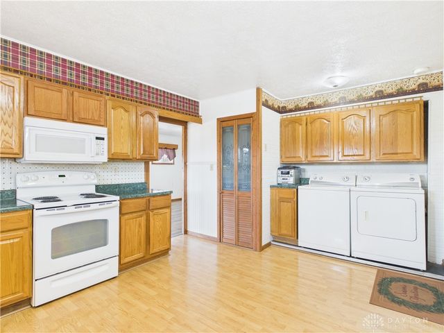 2013 Drill Avenue, Dayton, OH 45414