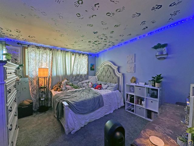 3113 SW Stone AVE, Topeka, KS 66614