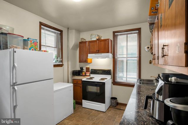 1937 ZARKER ST, Harrisburg, PA 17104