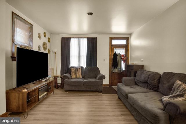 1937 ZARKER ST, Harrisburg, PA 17104