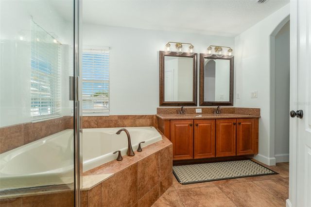 16008 PALMETTORUN CIRCLE, Lithia, FL 33547