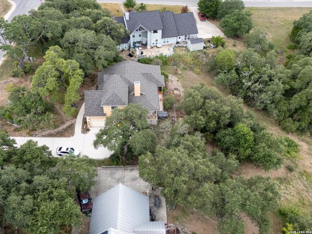 319 Hidden Pointe, New Braunfels, TX 78132