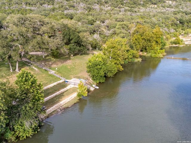 319 Hidden Pointe, New Braunfels, TX 78132