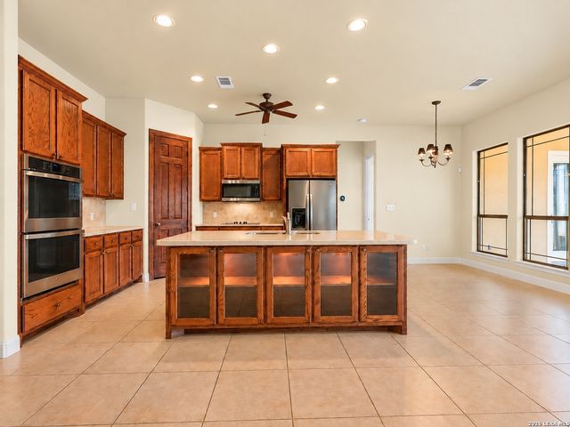 319 Hidden Pointe, New Braunfels, TX 78132