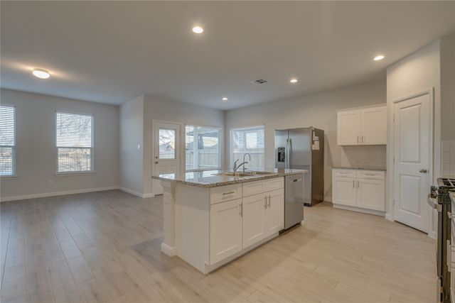 9645 Alderleaf Trail, Fort Worth, TX 76036