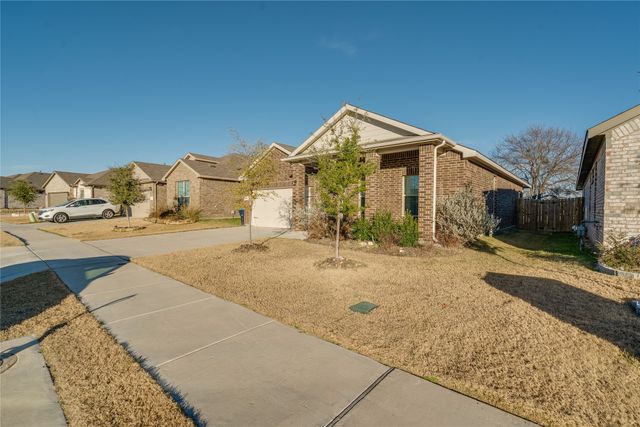9645 Alderleaf Trail, Fort Worth, TX 76036
