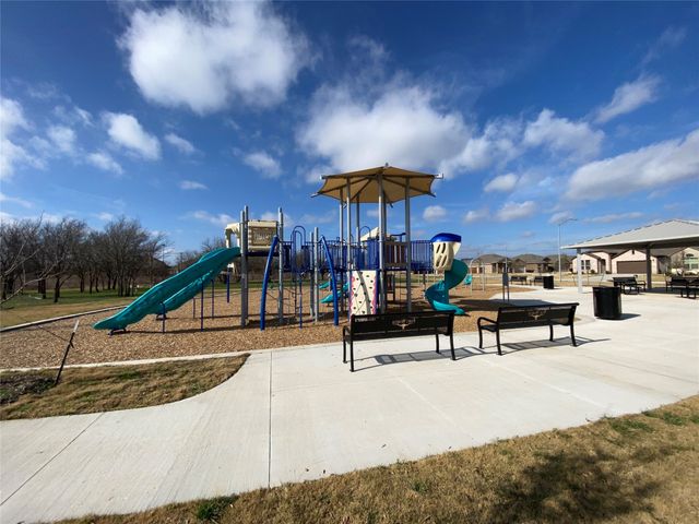 9645 Alderleaf Trail, Fort Worth, TX 76036