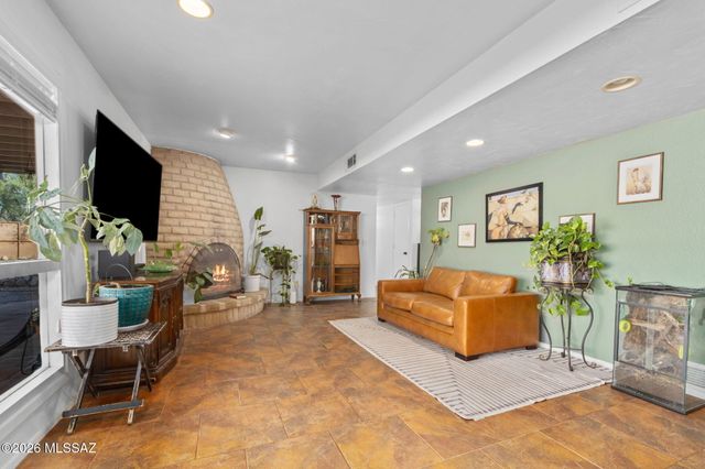 3362 N Camino Los Brazos, Tucson, AZ 85750