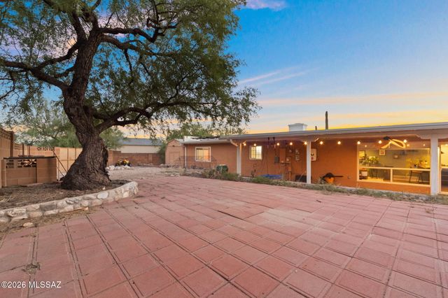 3362 N Camino Los Brazos, Tucson, AZ 85750