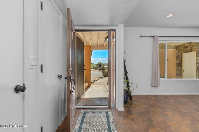 3362 N Camino Los Brazos, Tucson, AZ 85750