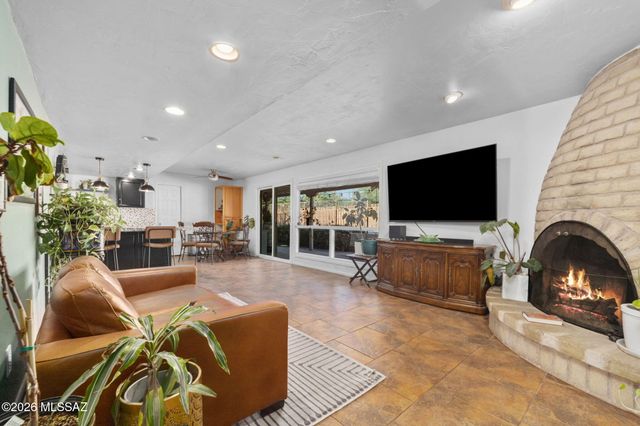 3362 N Camino Los Brazos, Tucson, AZ 85750