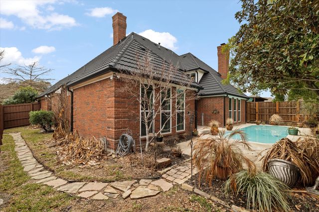 801 Spring Canyon Drive, Irving, TX 75063