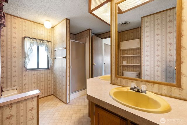 20705 9TH Ave E, Spanaway, WA 98387