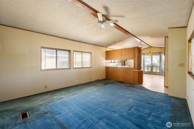 20705 9TH Ave E, Spanaway, WA 98387