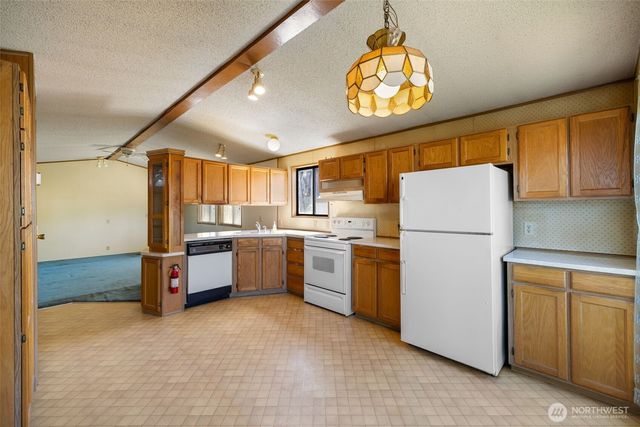 20705 9TH Ave E, Spanaway, WA 98387