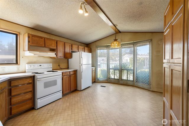 20705 9TH Ave E, Spanaway, WA 98387