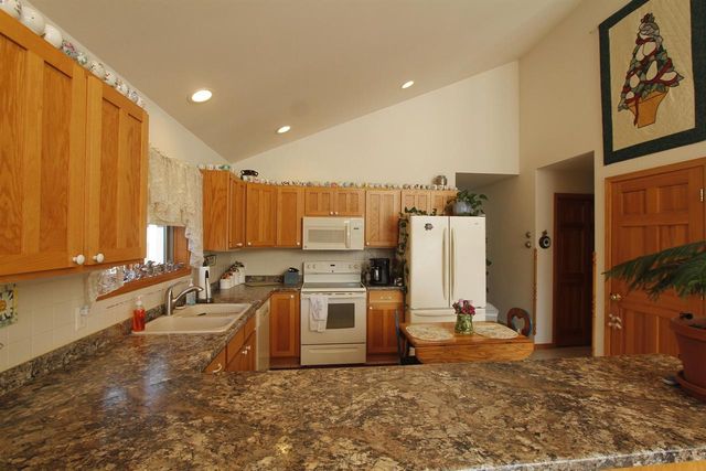 W5698 Losinski Road, Princeton, WI 54968