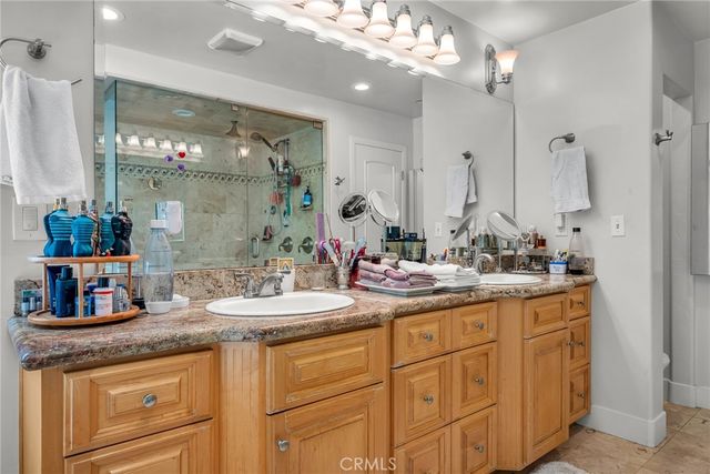 236 8th St, Seal Beach, CA 90740