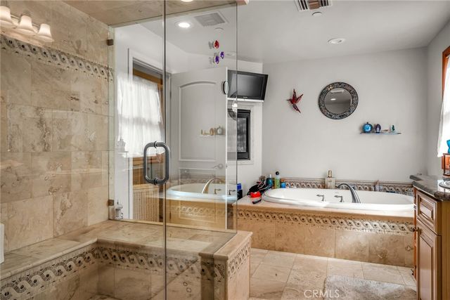 236 8th St, Seal Beach, CA 90740