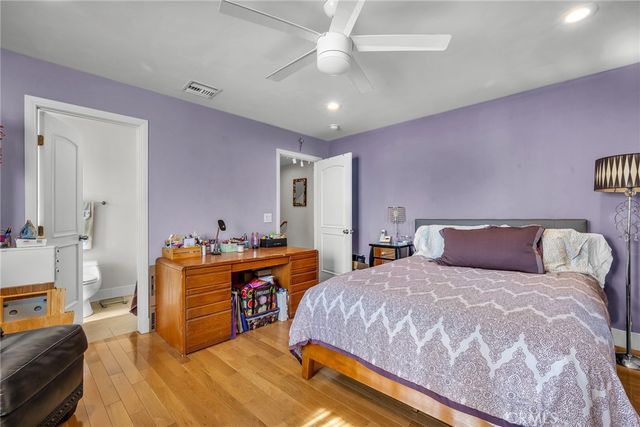 236 8th St, Seal Beach, CA 90740