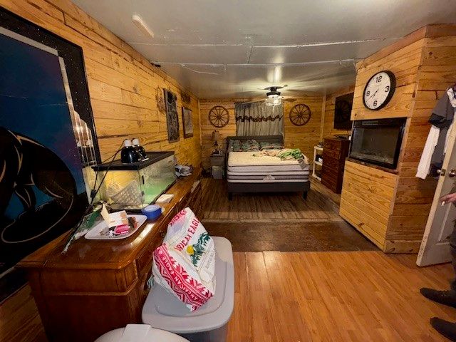 101 Fishpot Rd, Centerville, PA 15333