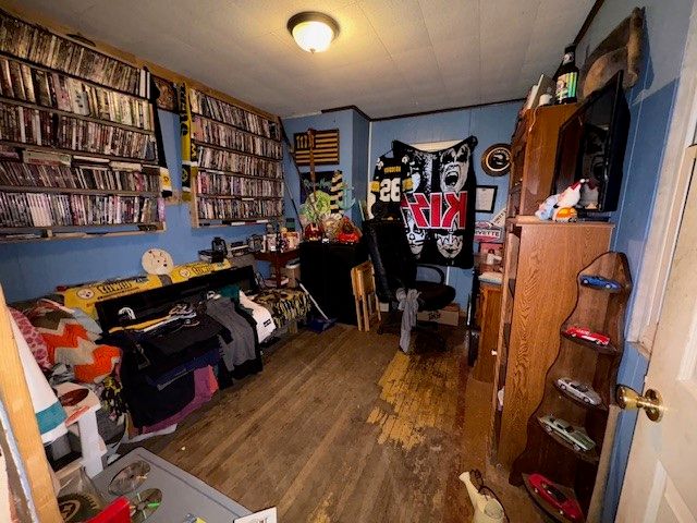 101 Fishpot Rd, Centerville, PA 15333