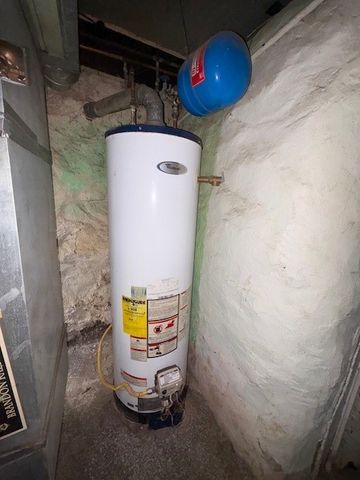 101 Fishpot Rd, Centerville, PA 15333