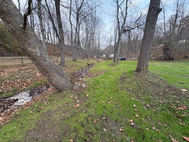 101 Fishpot Rd, Centerville, PA 15333