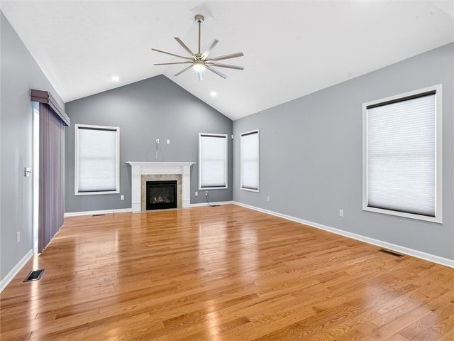 53 Timber Creek Trl, Gates, NY 14606