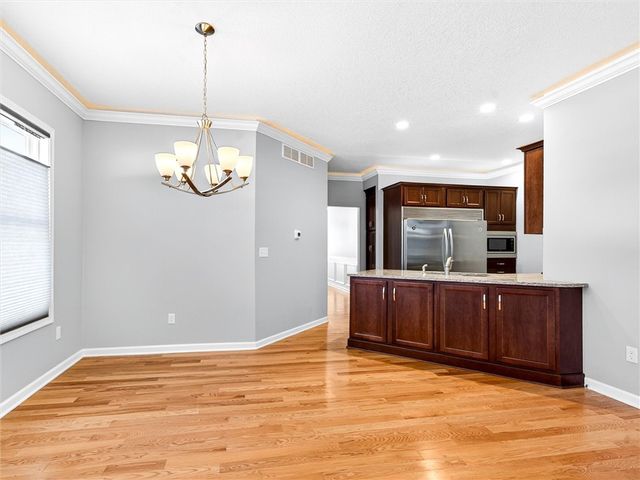 53 Timber Creek Trl, Gates, NY 14606