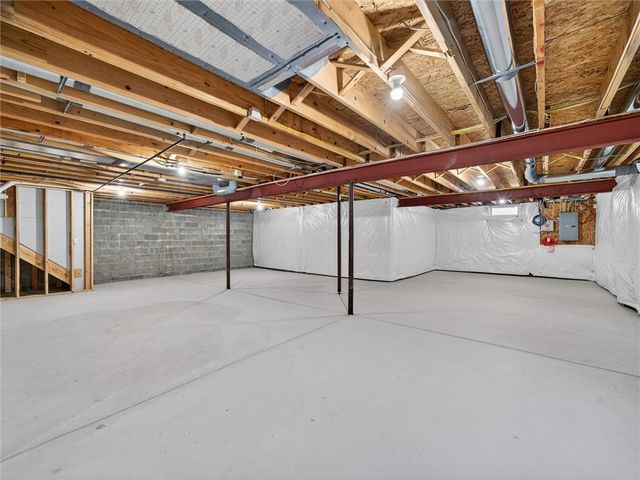 53 Timber Creek Trl, Gates, NY 14606