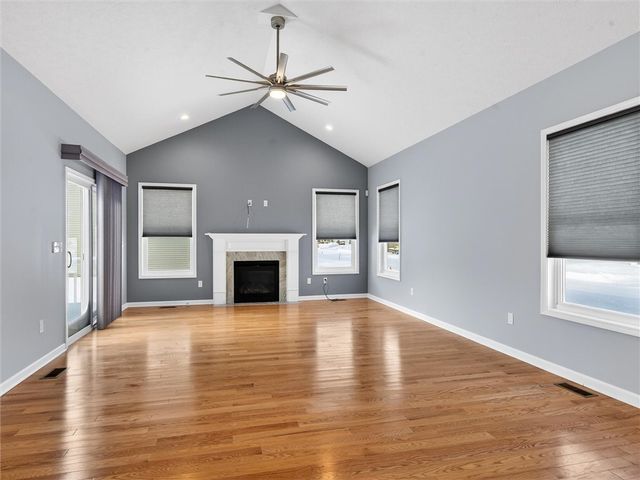 53 Timber Creek Trl, Gates, NY 14606