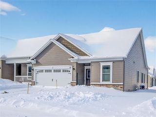 53 Timber Creek Trl, Gates, NY 14606