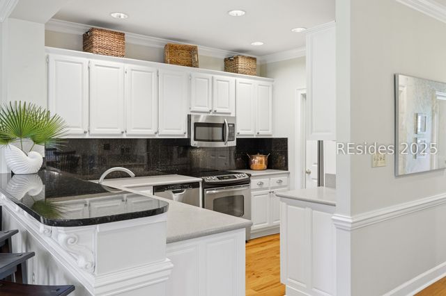 37 Plantation Homes Dr, Daufuskie Island, SC 29915