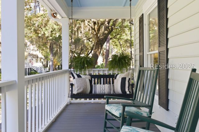 37 Plantation Homes Dr, Daufuskie Island, SC 29915