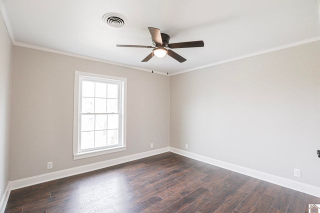 2960 Elliott Road, West Paducah, KY 42086