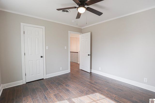 2960 Elliott Road, West Paducah, KY 42086