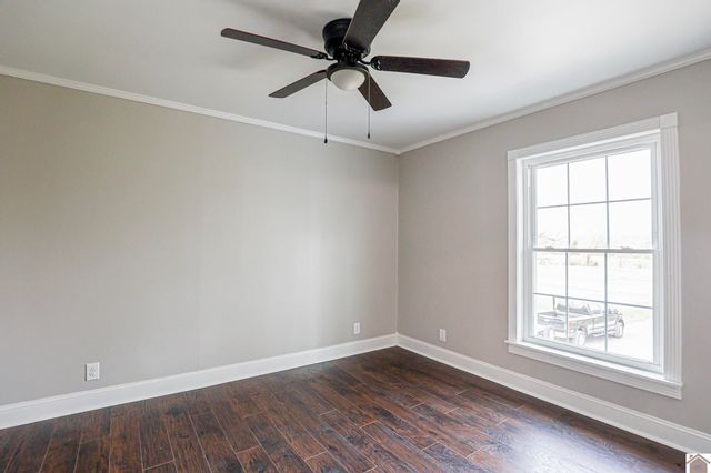 2960 Elliott Road, West Paducah, KY 42086