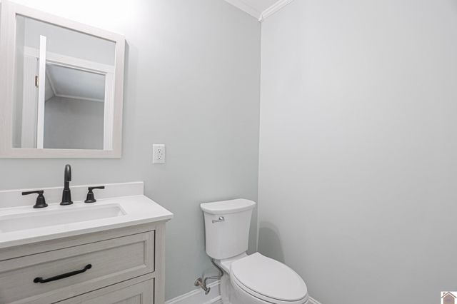 2960 Elliott Road, West Paducah, KY 42086