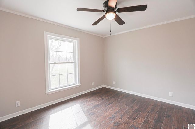 2960 Elliott Road, West Paducah, KY 42086